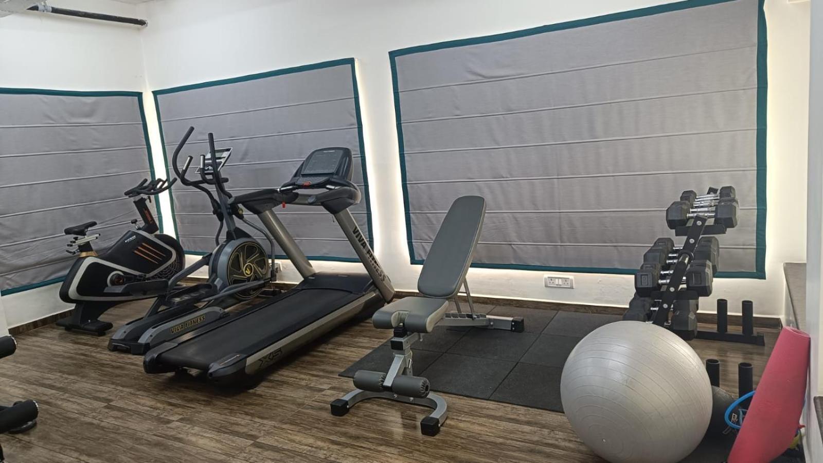 Skyla Studios & Suites - Hitech City Hajdarabad Zewnętrze zdjęcie